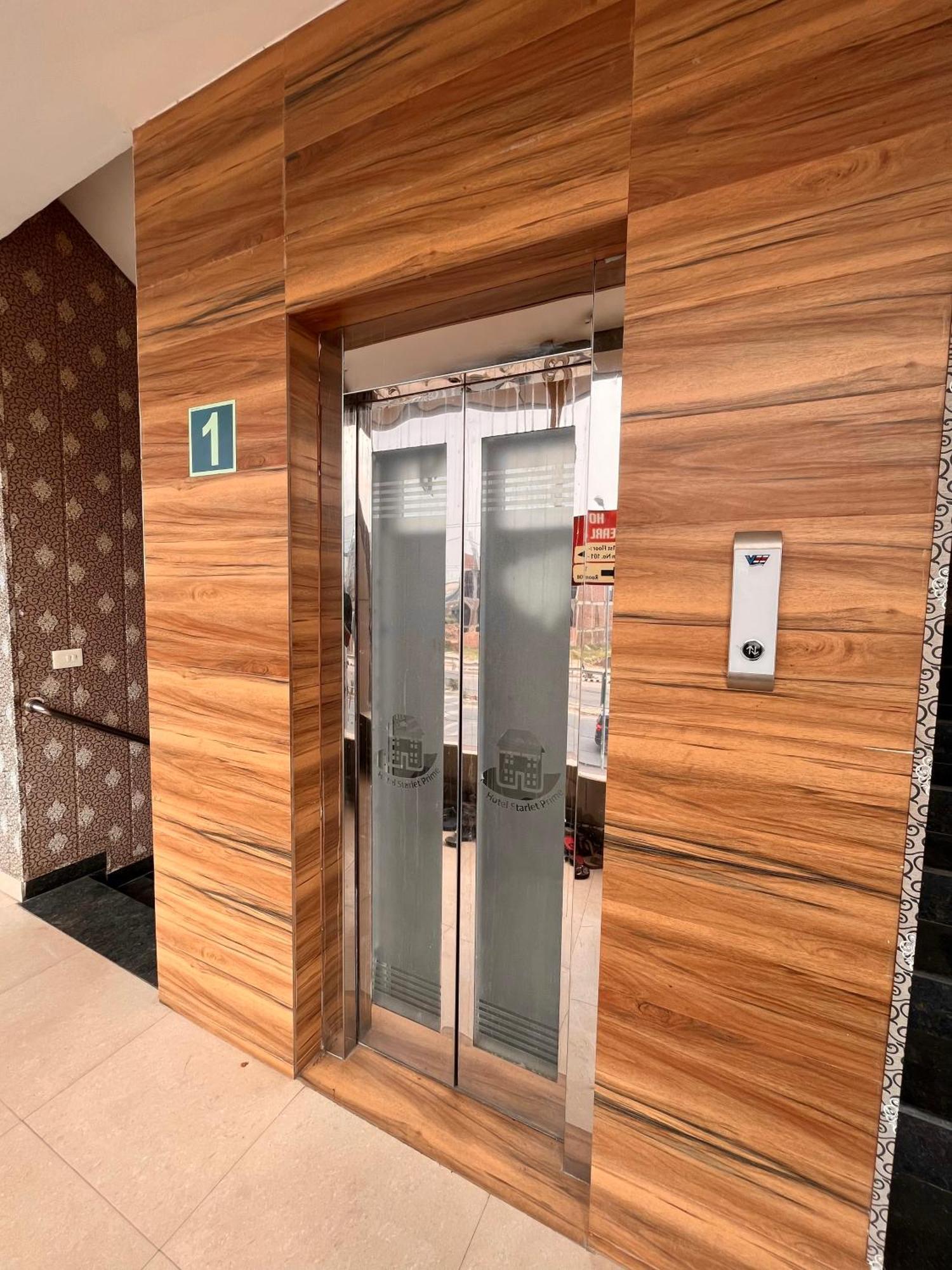 Hotel The Pearl Grand - Top Rated ! Most Awarded ! Parking ! Lift ! Luxury Rooms ! Best Selling Zirakpur Ngoại thất bức ảnh